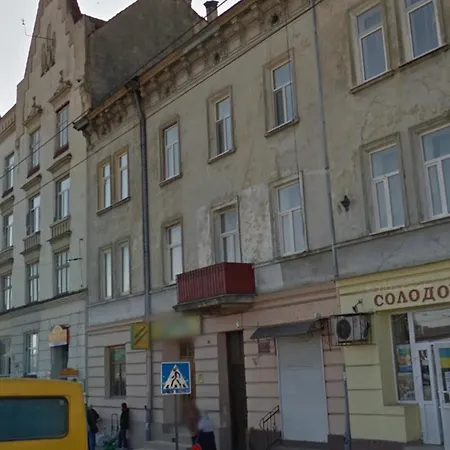 городоцька 169, жд вокзал,близько центр,парковка Lviv