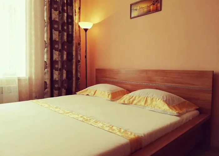 городоцька 169, жд вокзал,близько центр,парковка