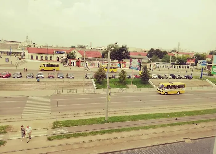 Apartment городоцька 169, жд вокзал,близько центр,парковка